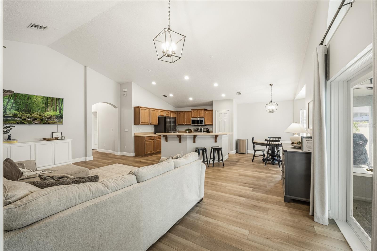 CALABRIA COVE - Residential