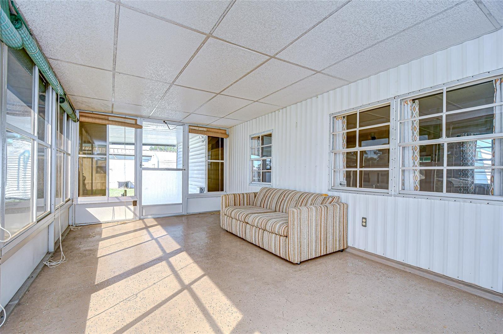 39153 HILLCREST DRIVE