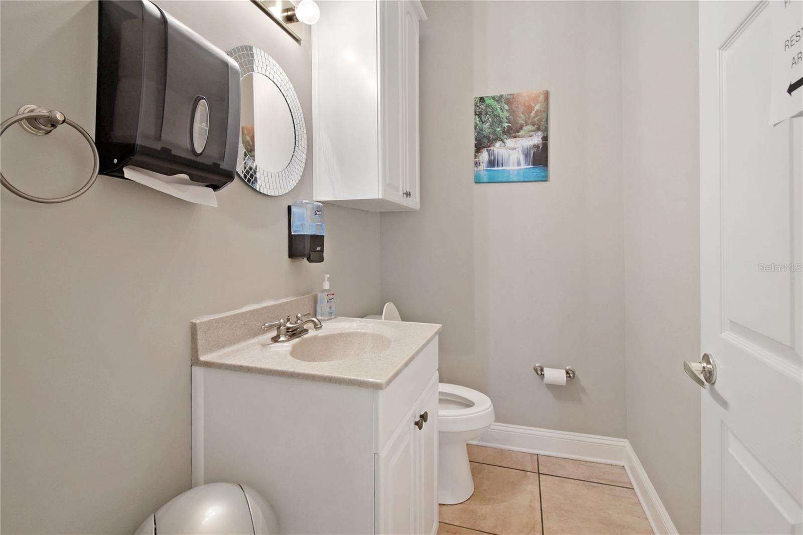KINGSLEY-BELLAIR XING - Commercial Lease