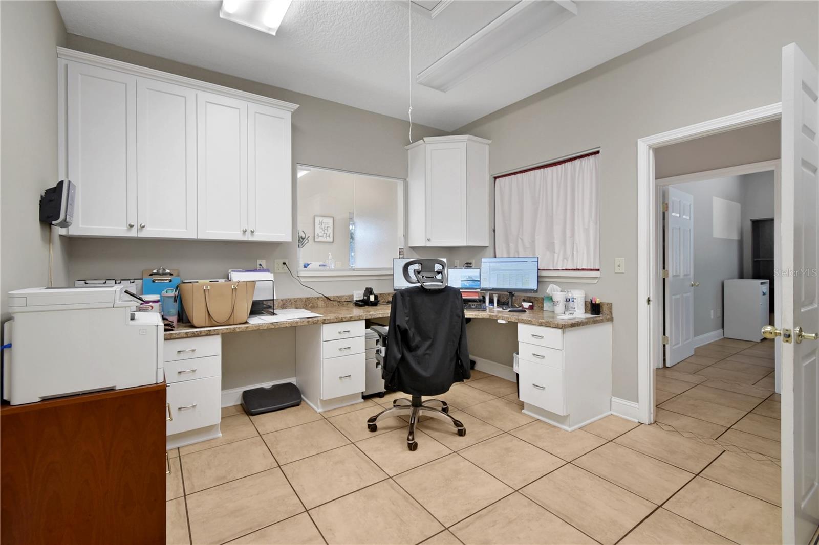KINGSLEY-BELLAIR XING - Commercial Lease