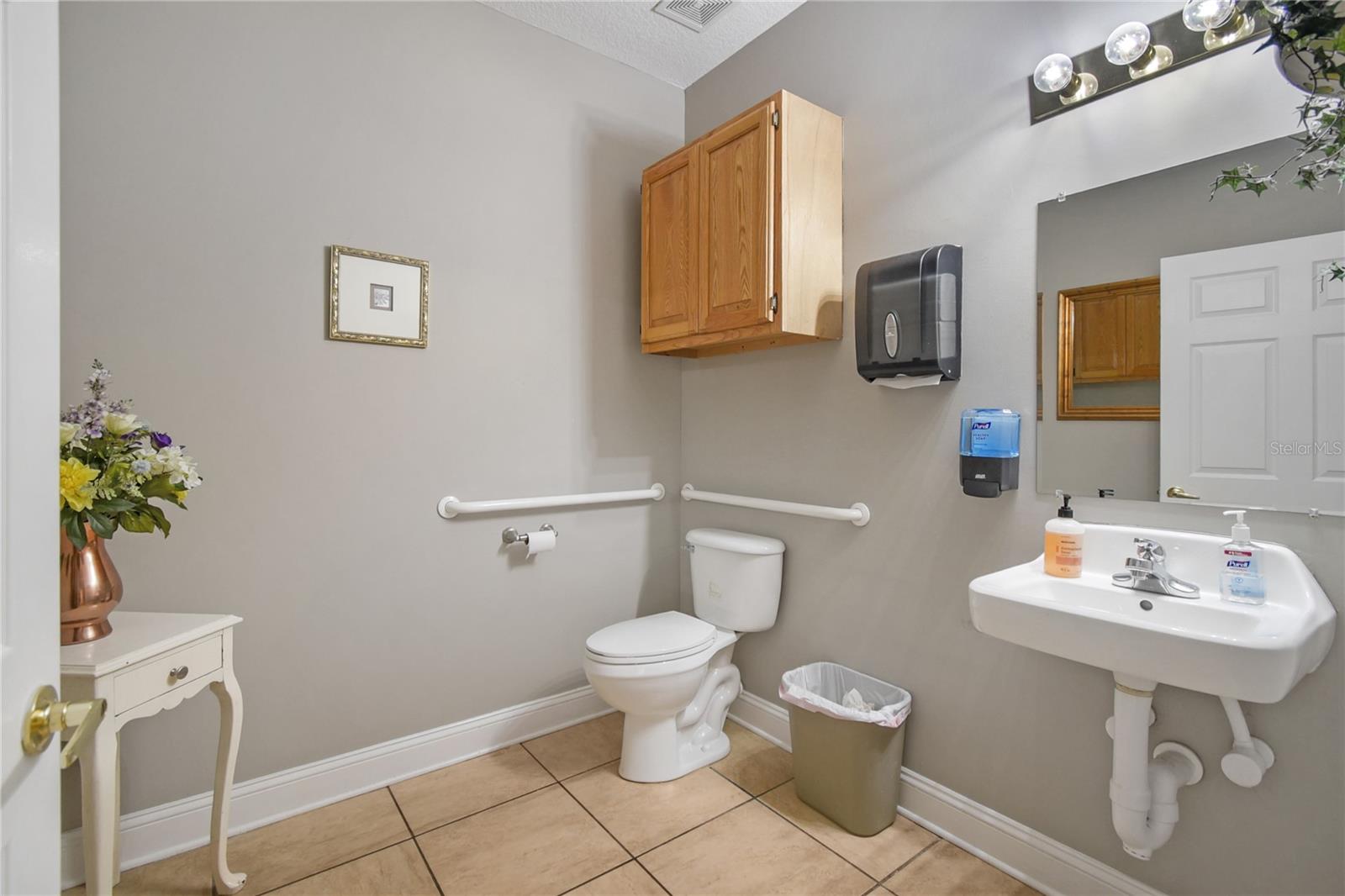KINGSLEY-BELLAIR XING - Commercial Lease