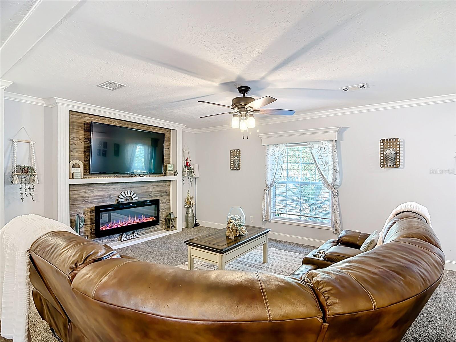 OAKWOOD ESTATES - Residential