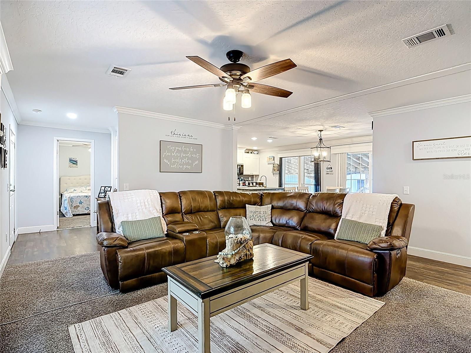 OAKWOOD ESTATES - Residential