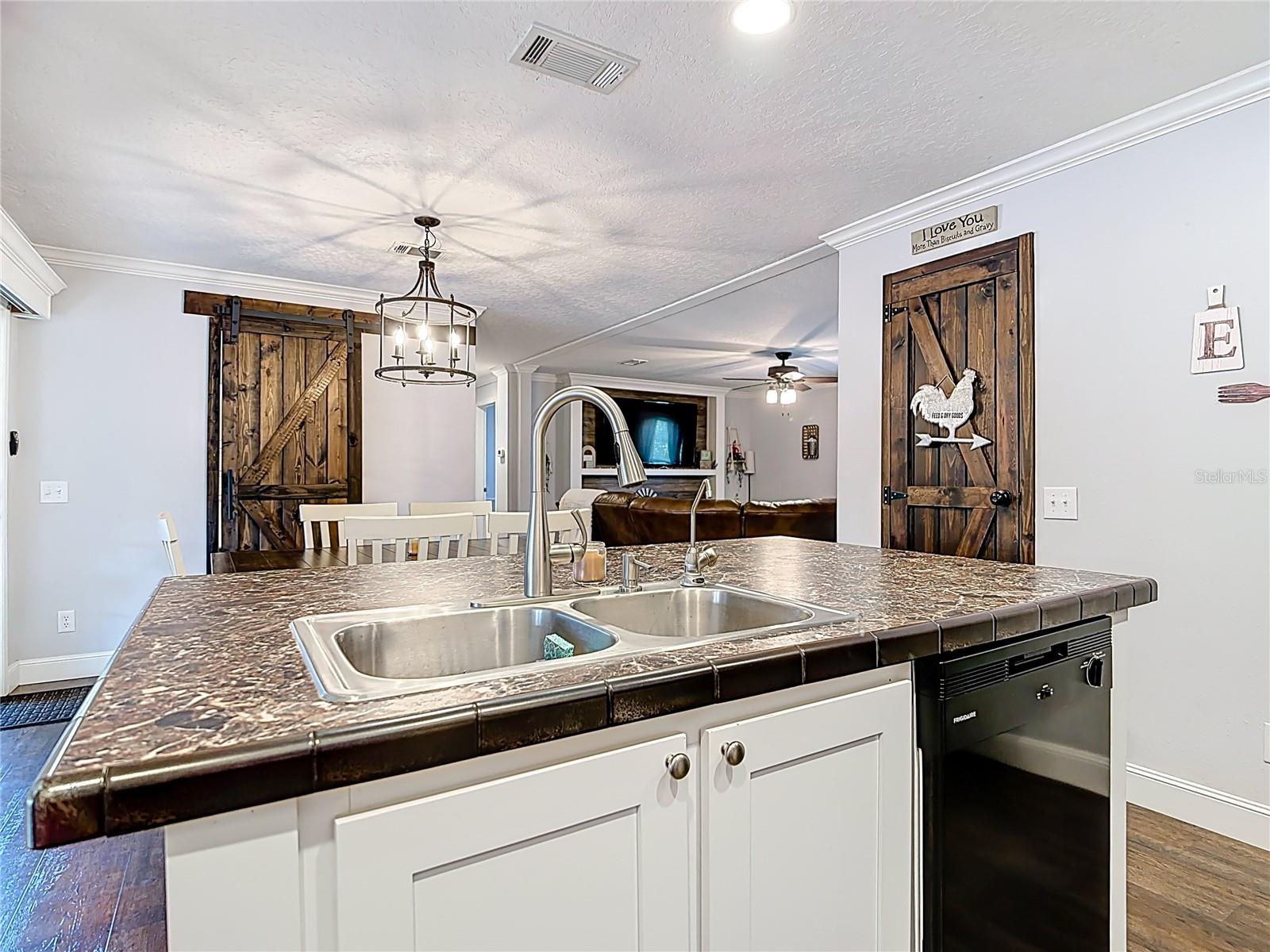 OAKWOOD ESTATES - Residential