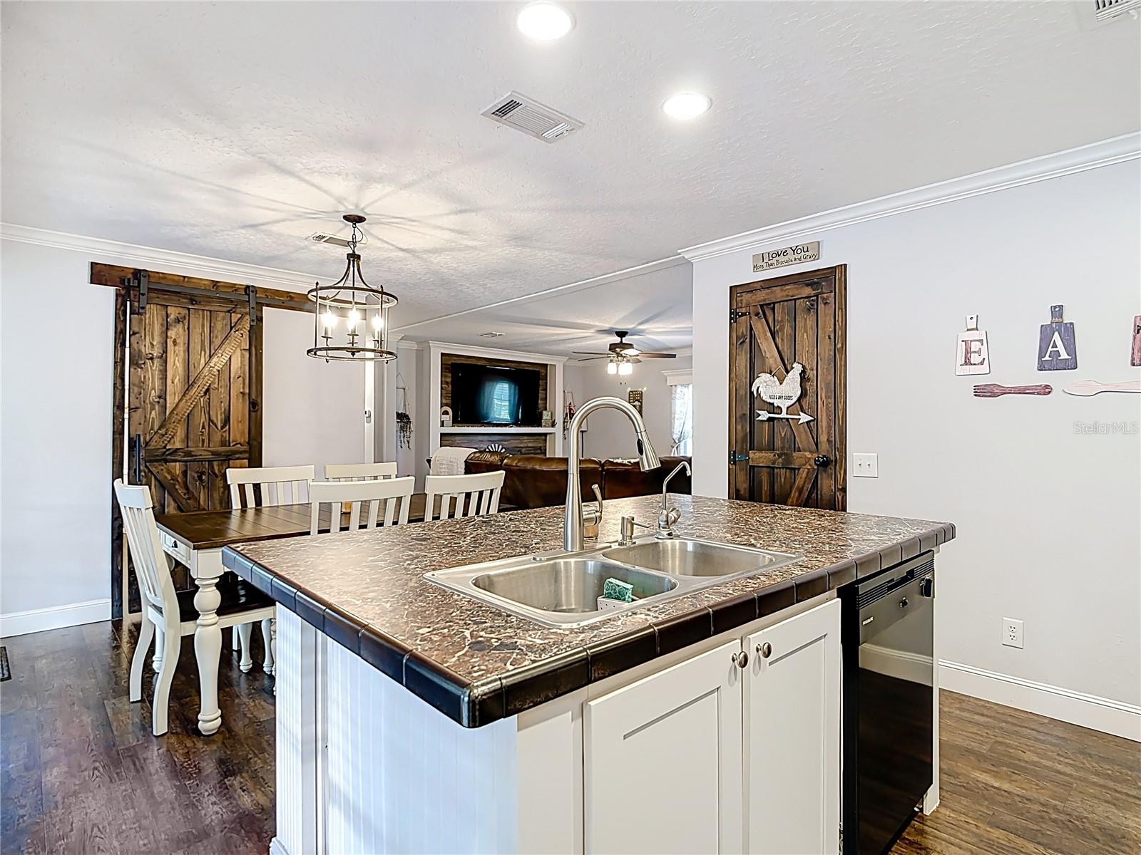 OAKWOOD ESTATES - Residential