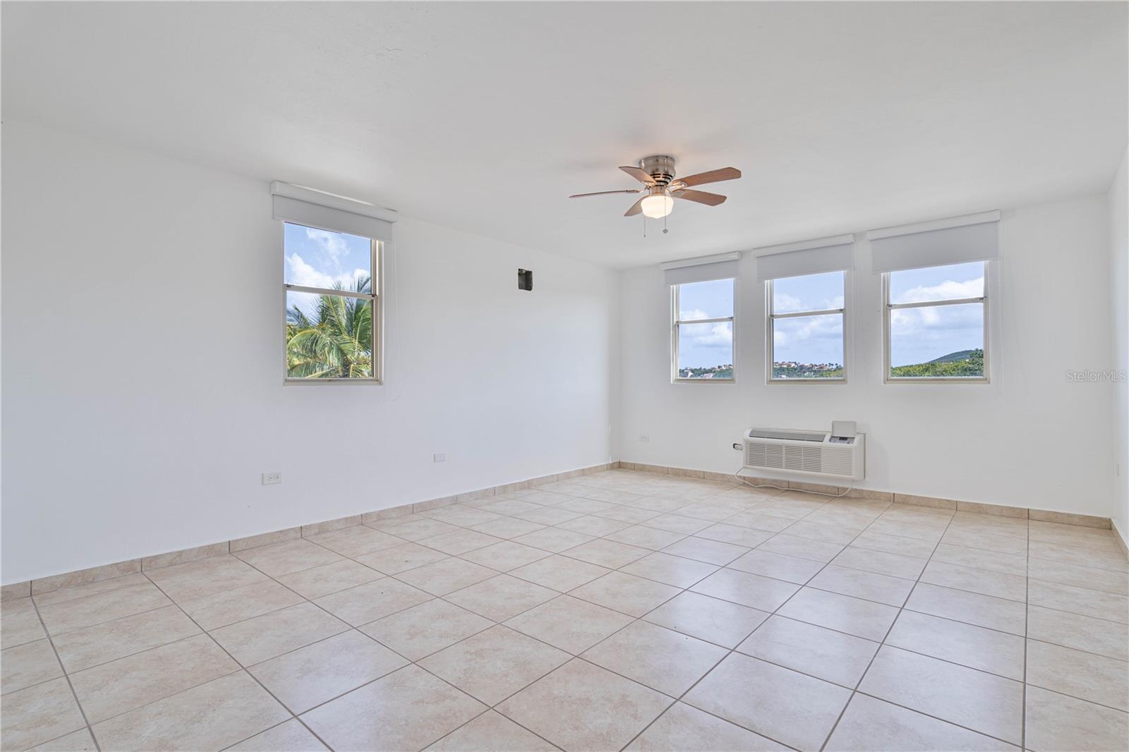 PALMANOVA VILLAGE - Residential Lease