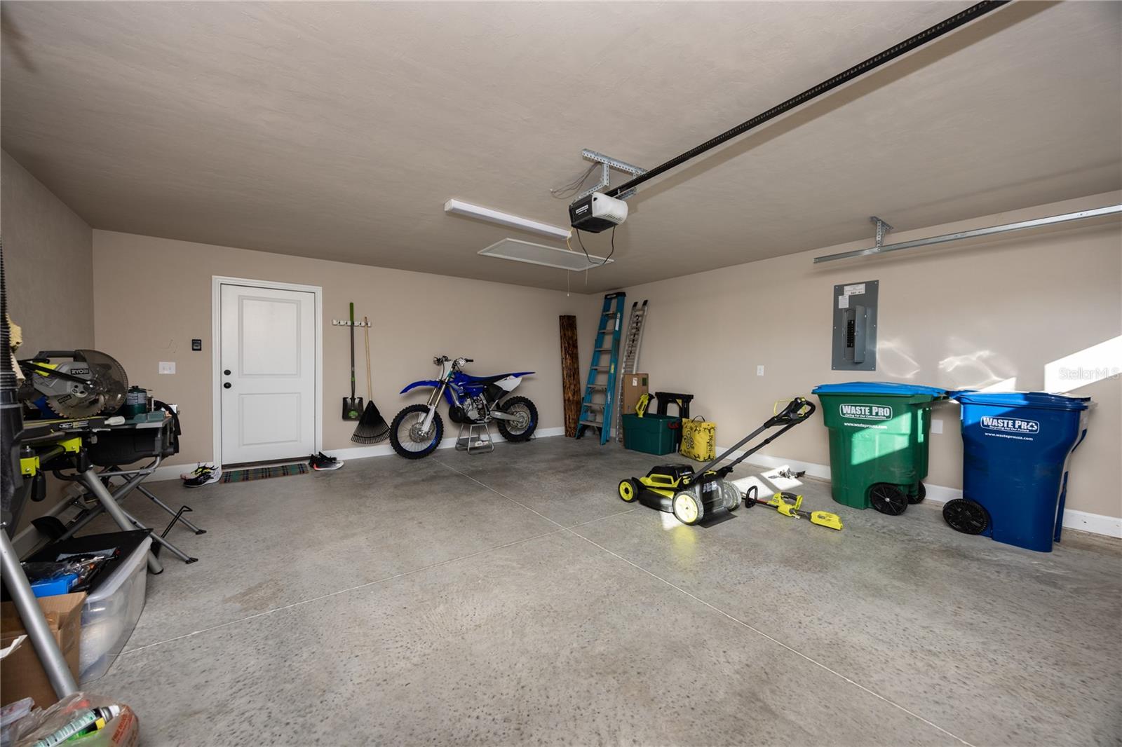 COUNTRYWAY OF NEWBERRY PH V PB 38 PG 62 - Residential