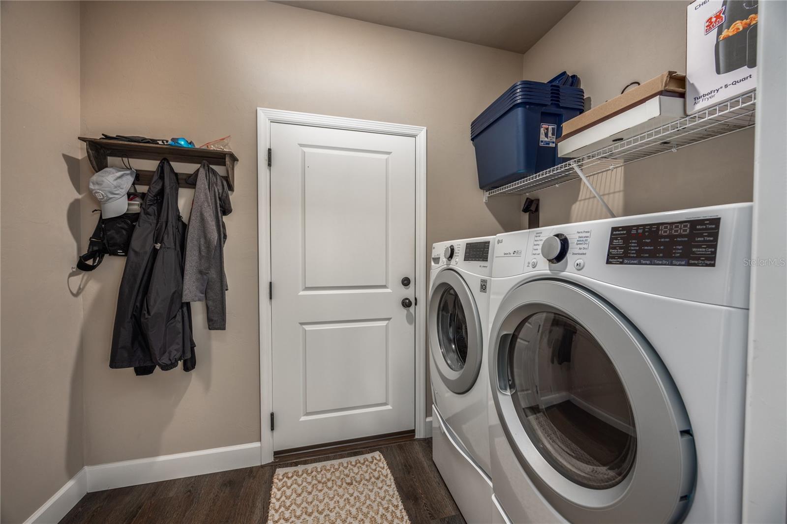COUNTRYWAY OF NEWBERRY PH V PB 38 PG 62 - Residential