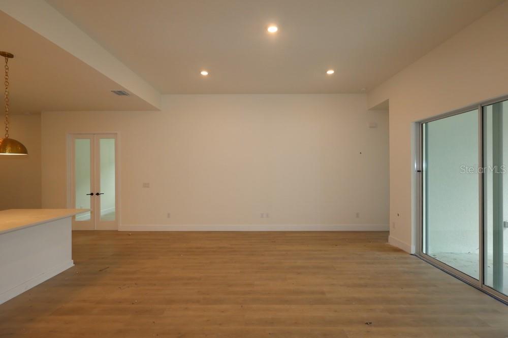 31467 HAYMAN LOOP