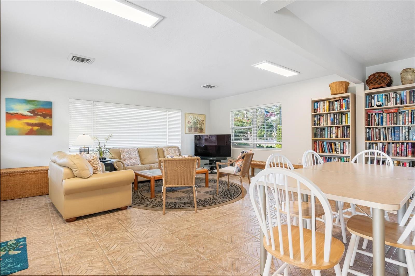 THE BANYAN BAY CLUB - Residential