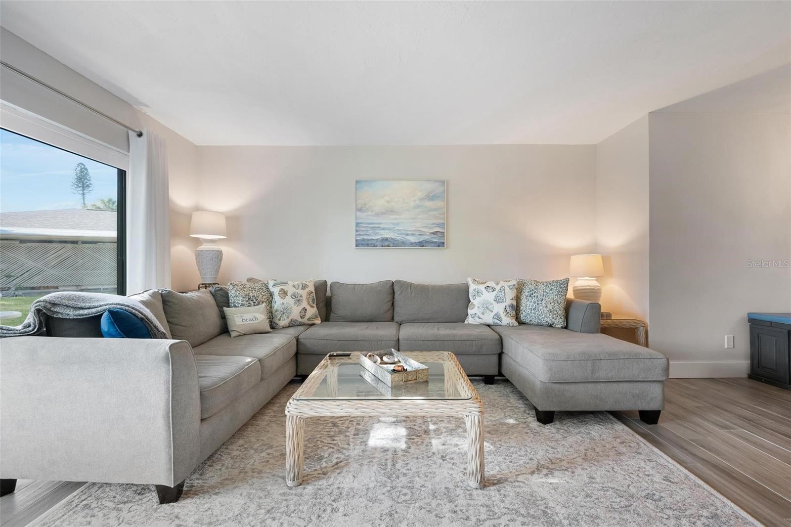 THE BANYAN BAY CLUB - Residential