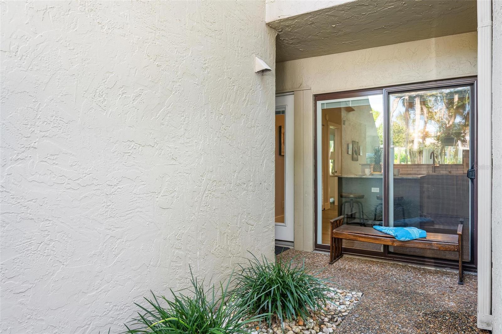 THE BANYAN BAY CLUB - Residential