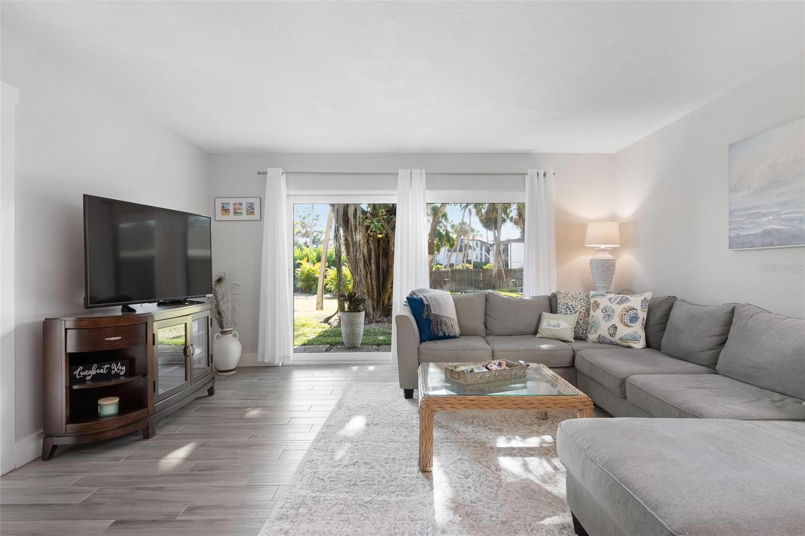 5260 GULF OF MEXICO DRIVE 403