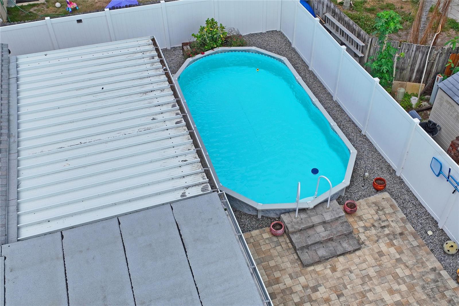 COLONIAL HILLS - Residential