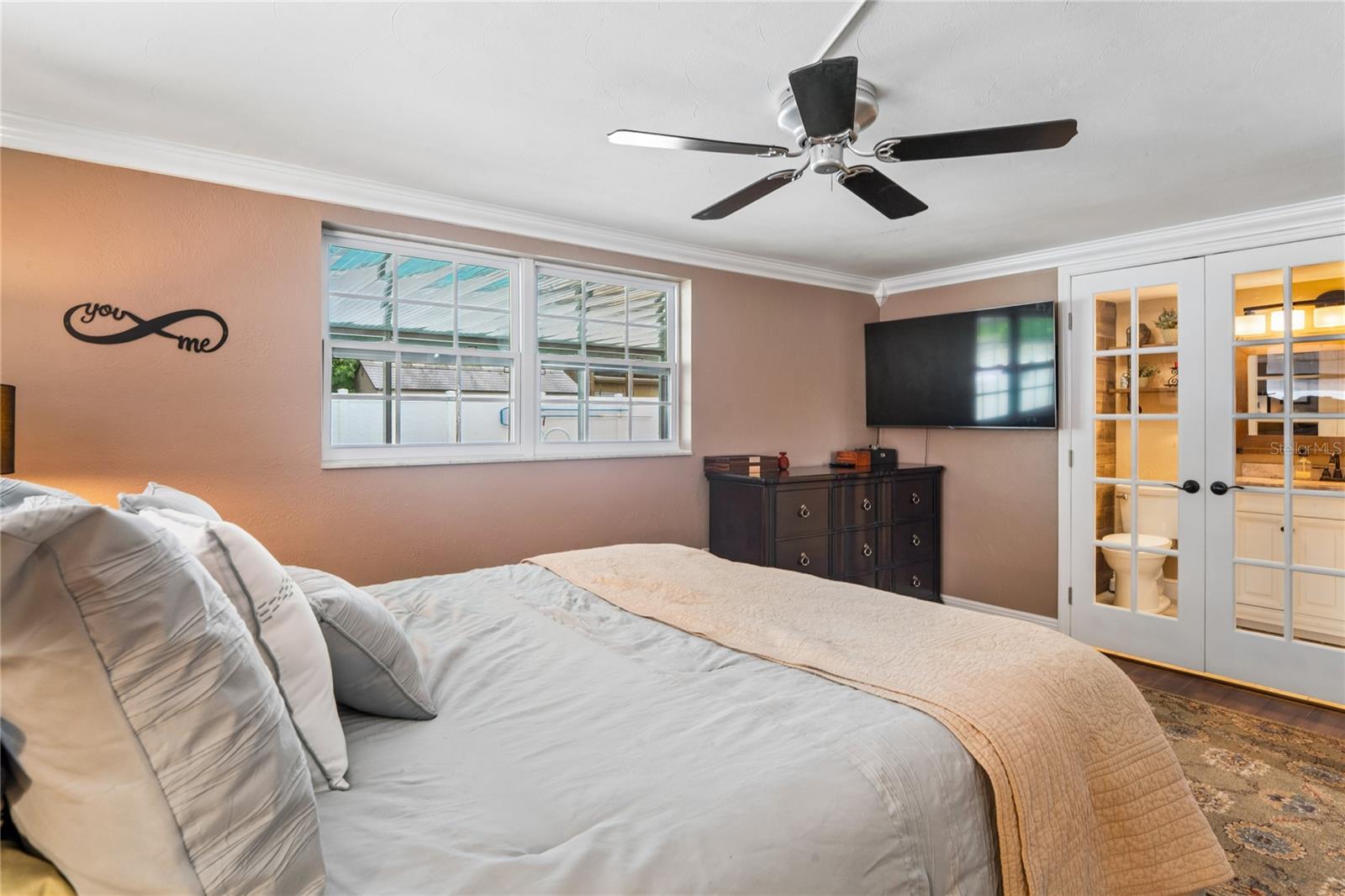 COLONIAL HILLS - Residential