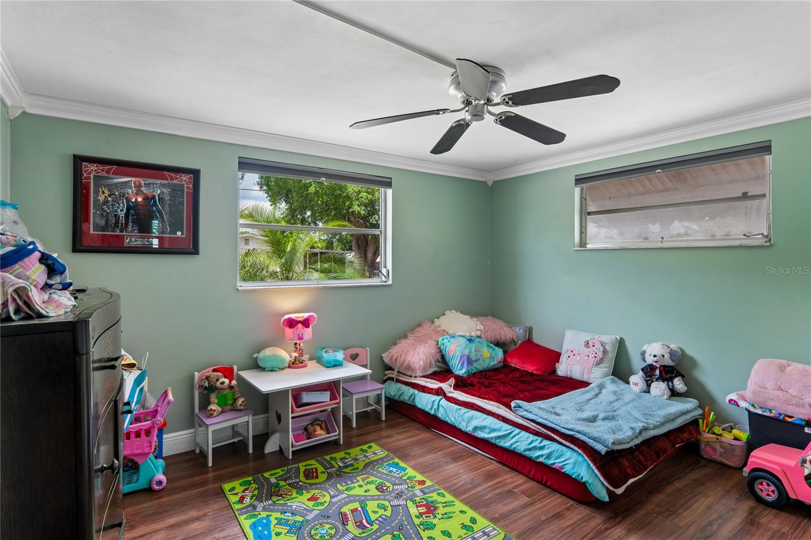 COLONIAL HILLS - Residential