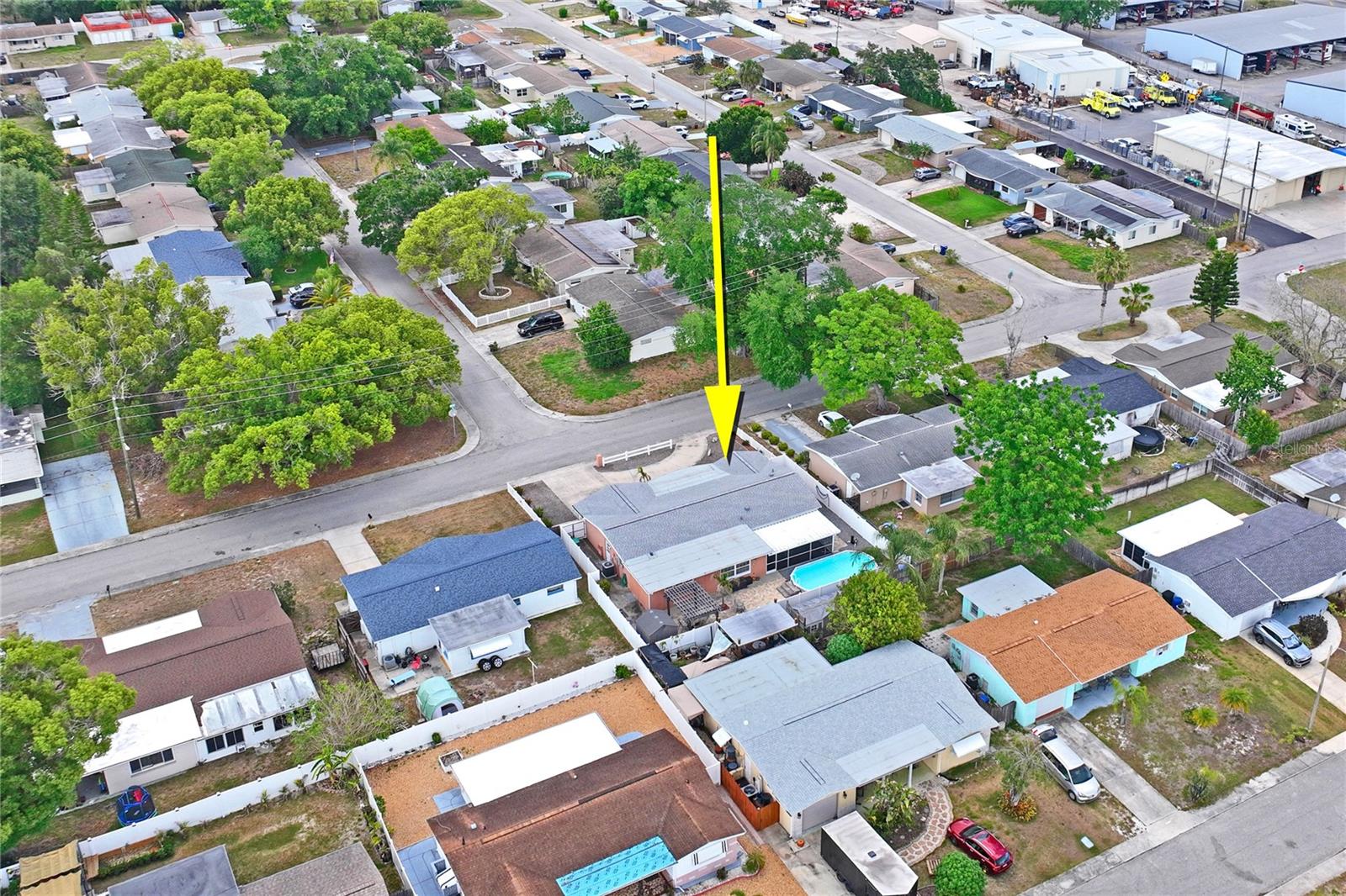 COLONIAL HILLS - Residential