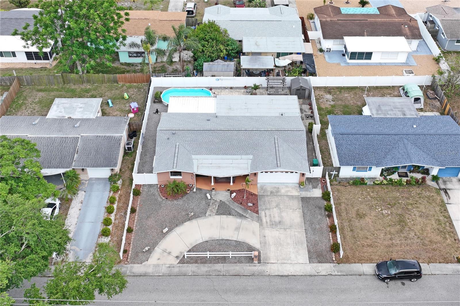 COLONIAL HILLS - Residential