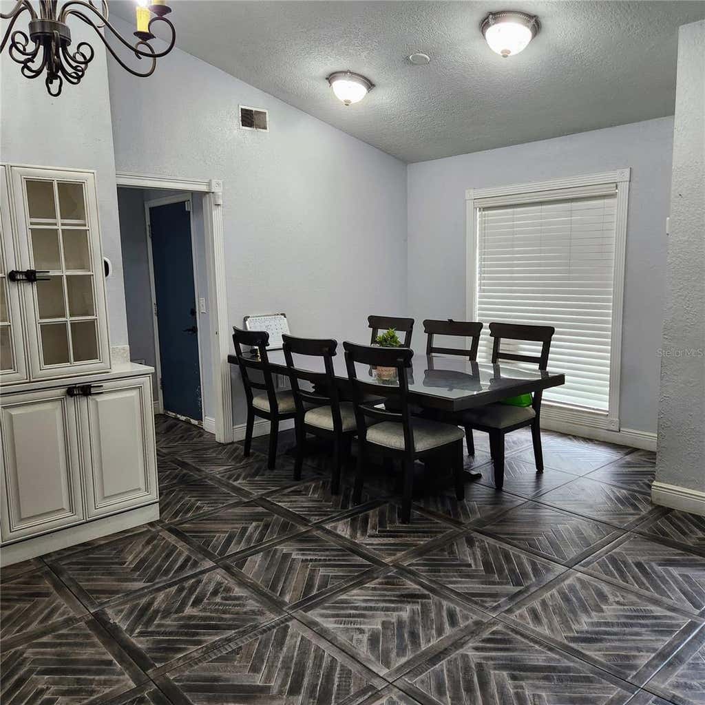 Photo of 2221 Kiwi Trail, Clermont, FL 34714 (MLS # O6435738)