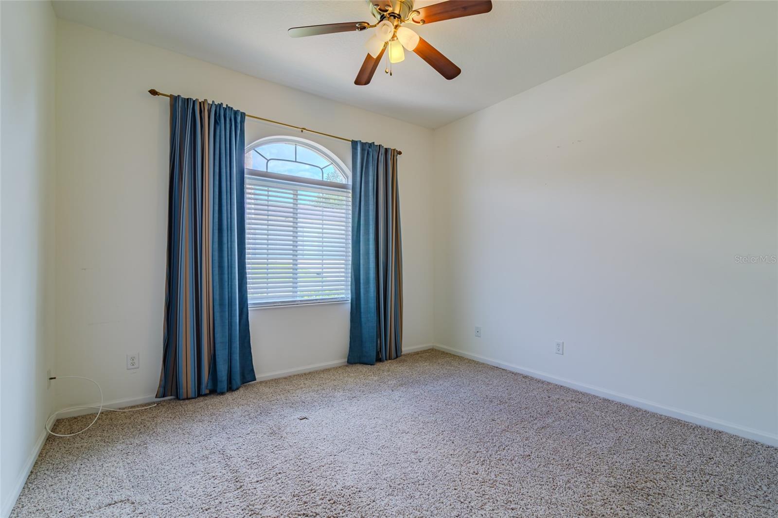 OCALA PALMS #X - Residential
