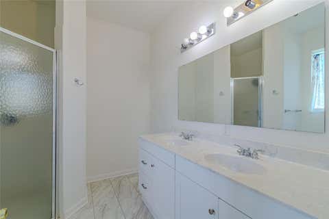 Tiny photo for 5915 NW 18th Place, Ocala, FL 34482 (MLS # OM723831)