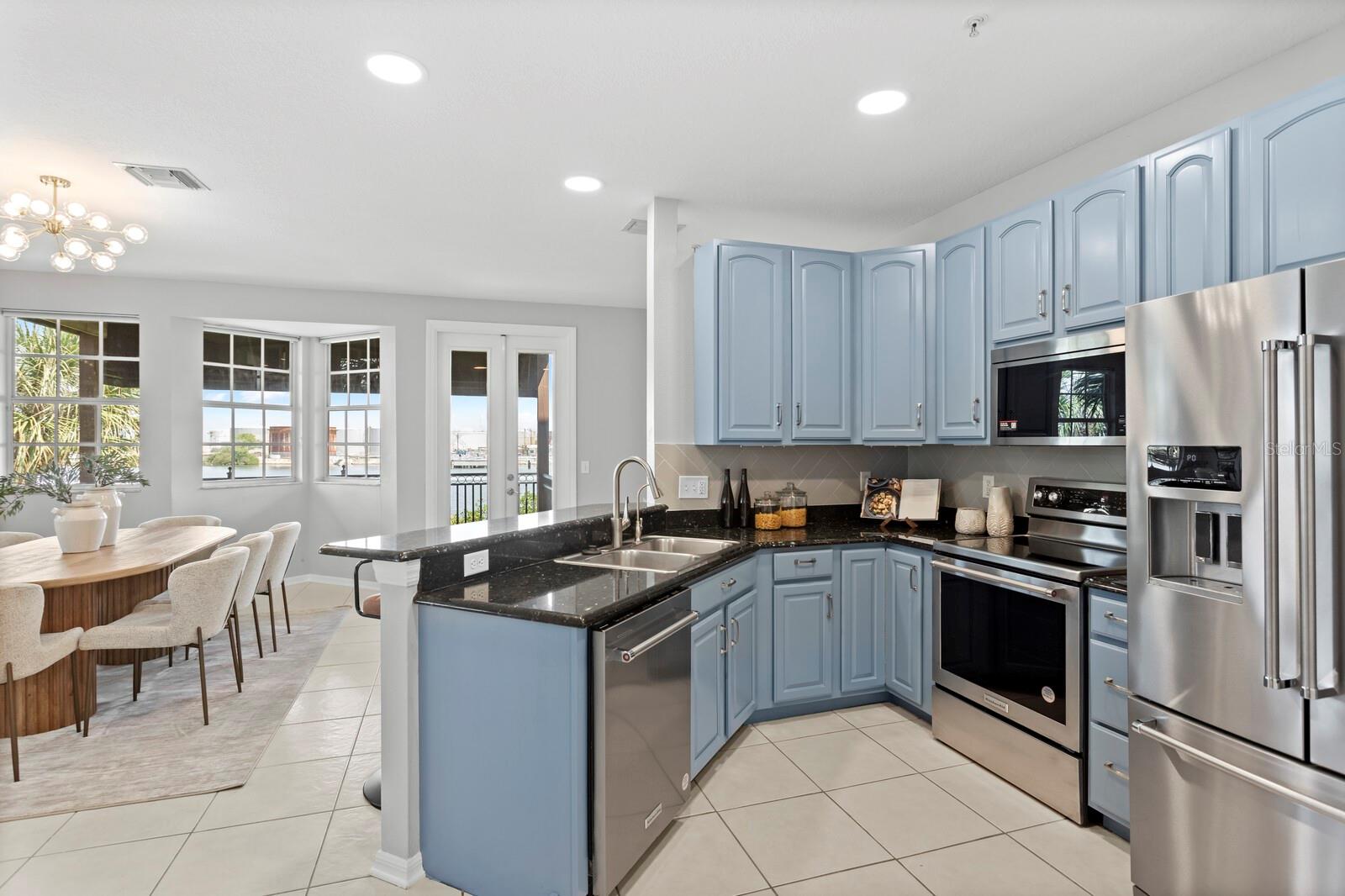 HARBOURSIDE AT HARBOUR ISLAND - Residential