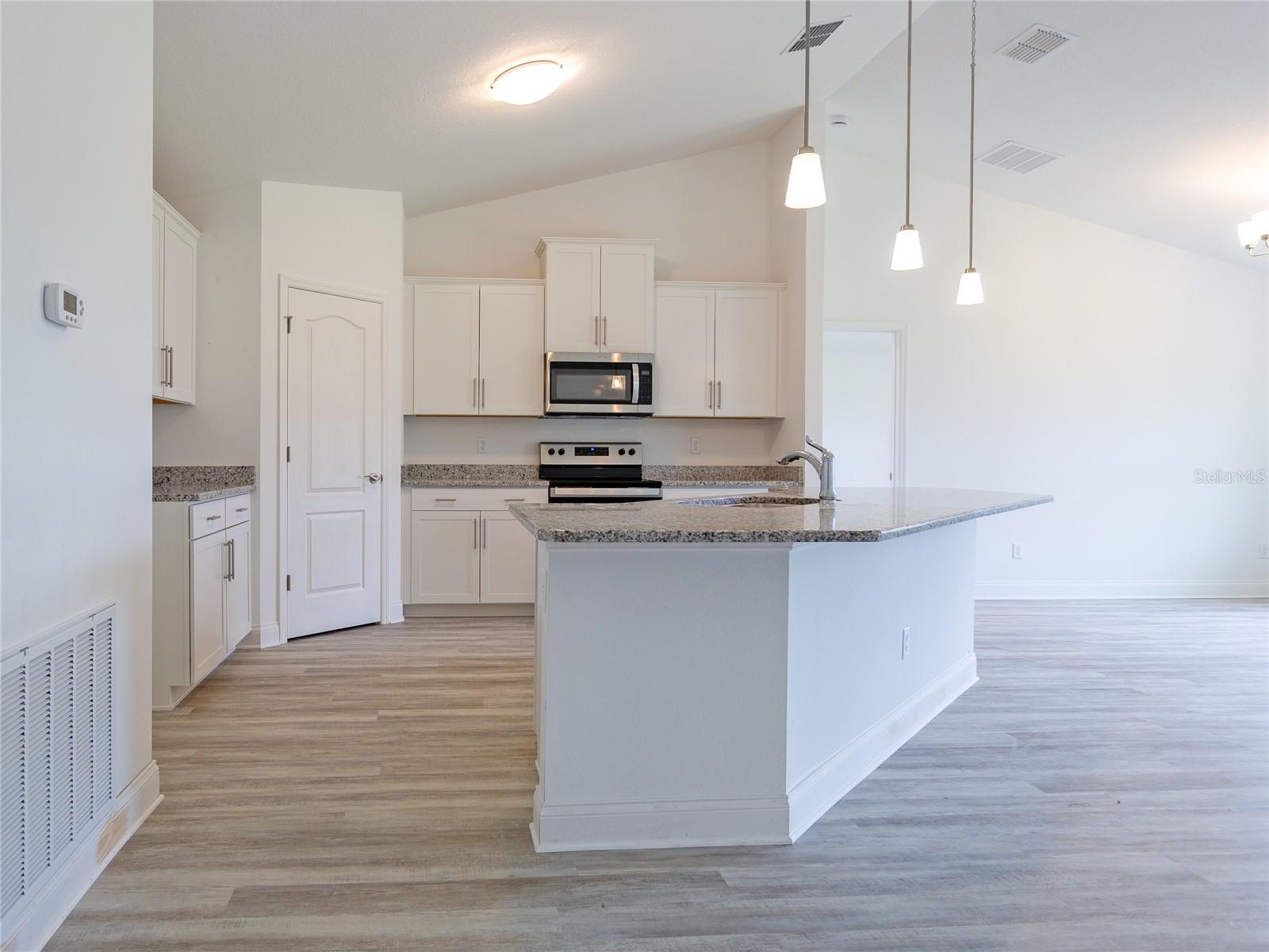 OAKS AT OCALA CROSSINGS SOUTH - Residential