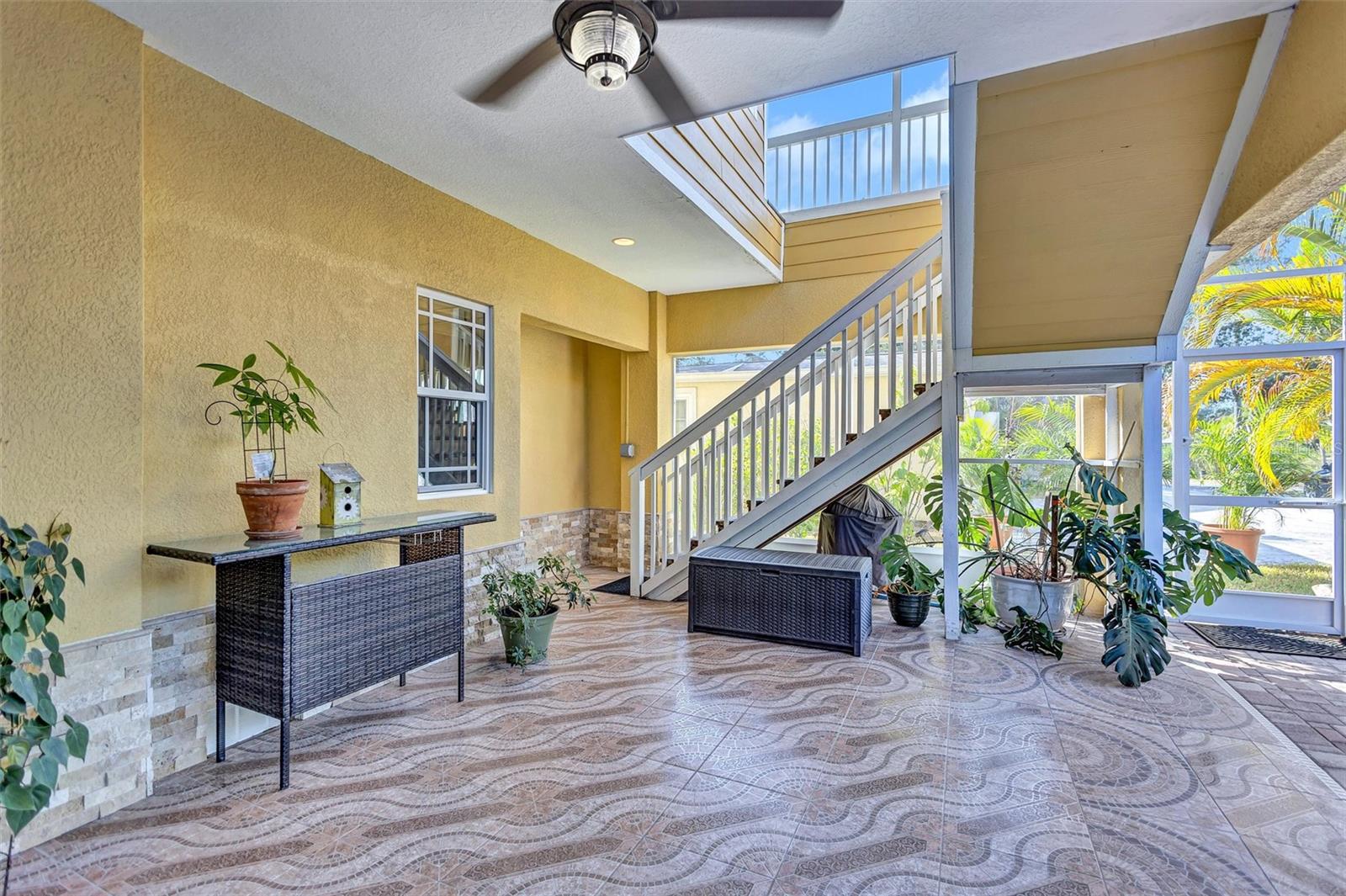 RIVERCREST - Residential