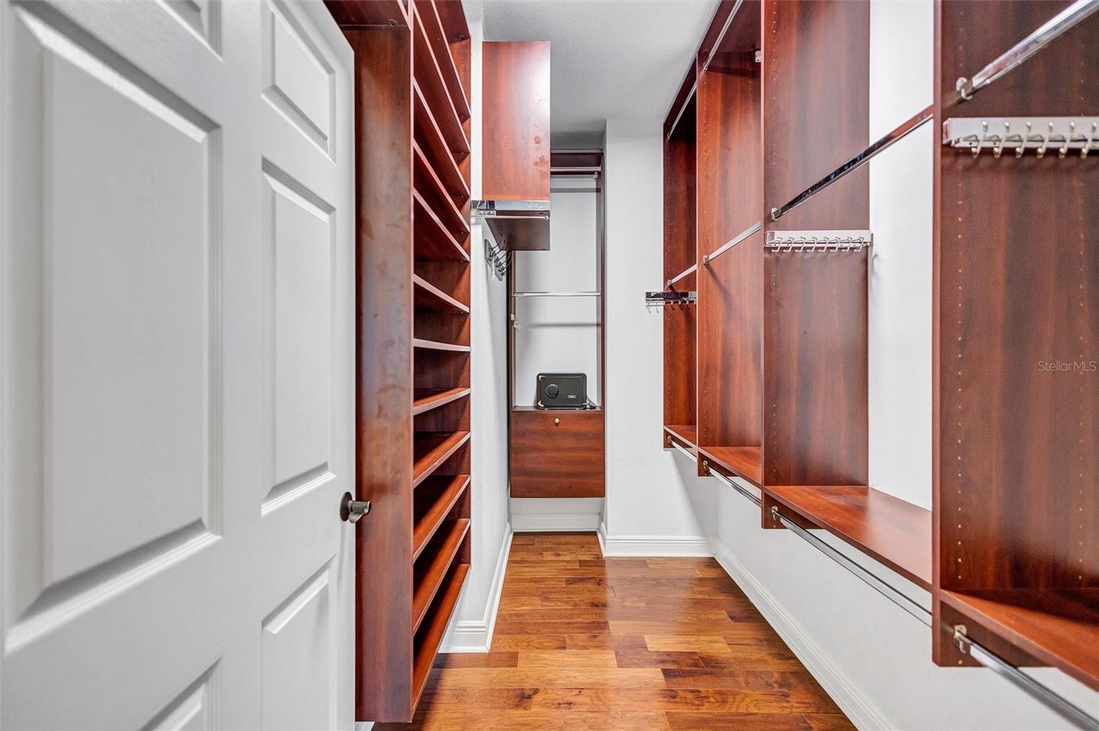 RIVERCREST - Residential