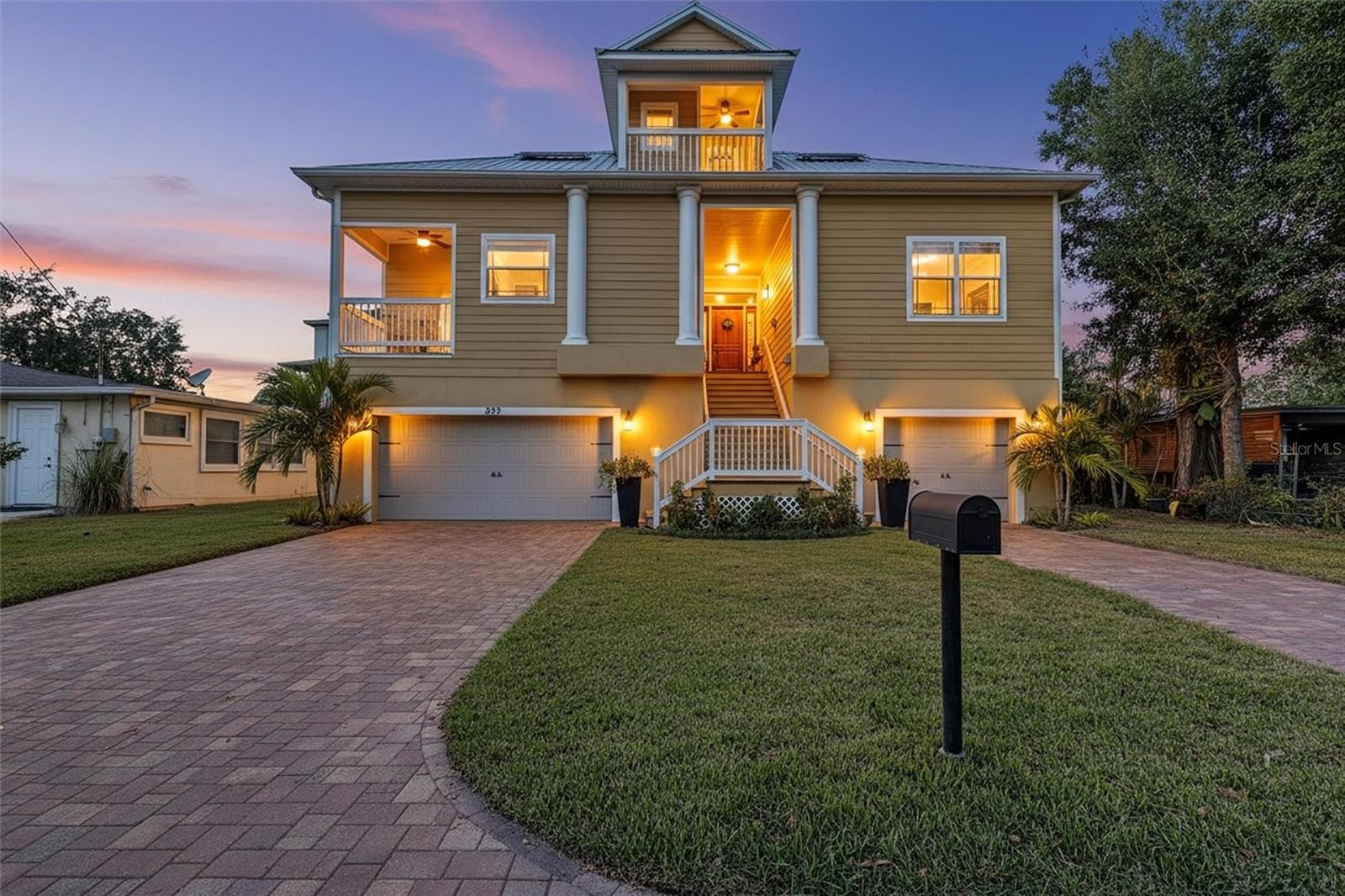 RIVERCREST - Residential