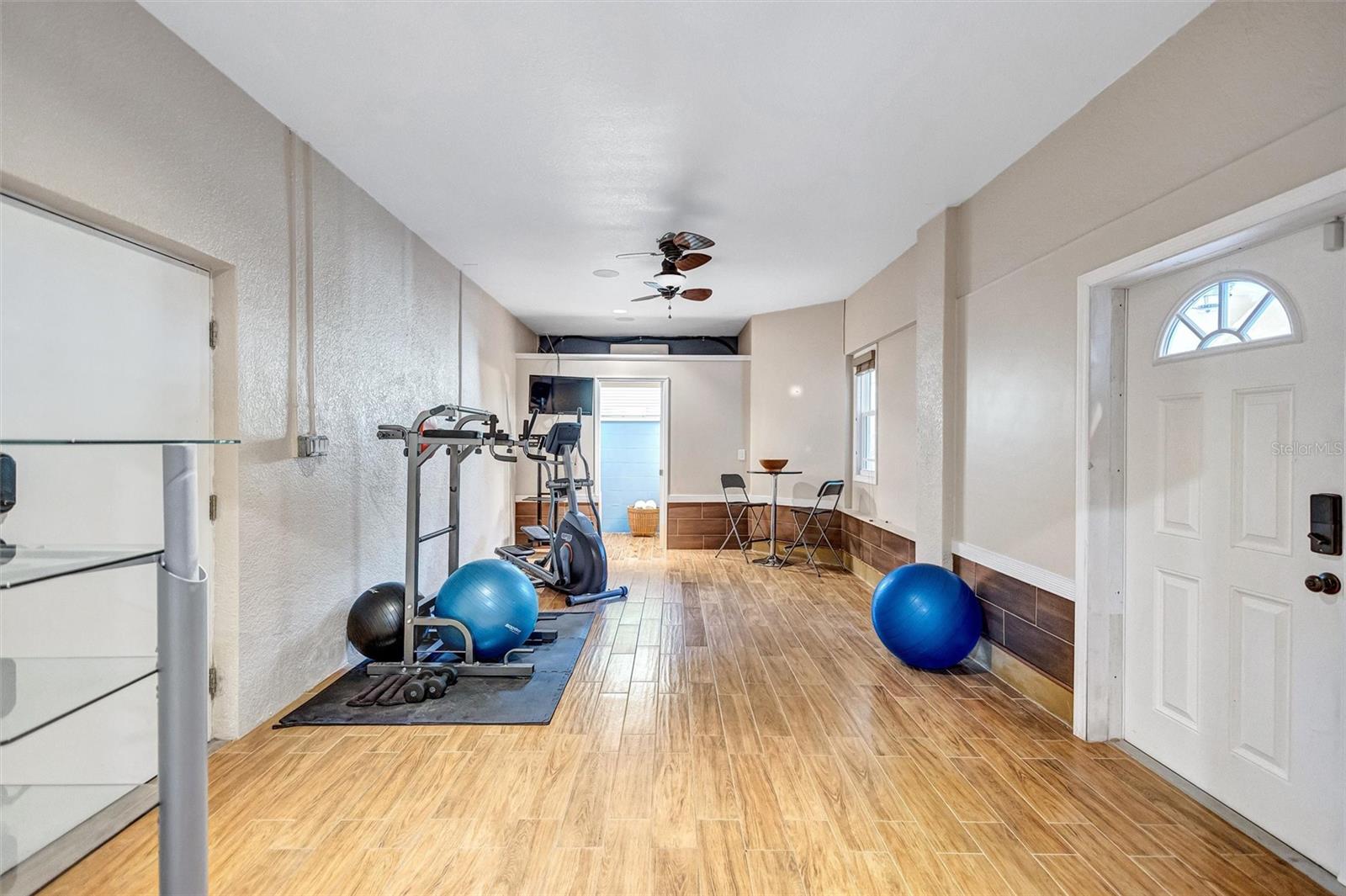 RIVERCREST - Residential