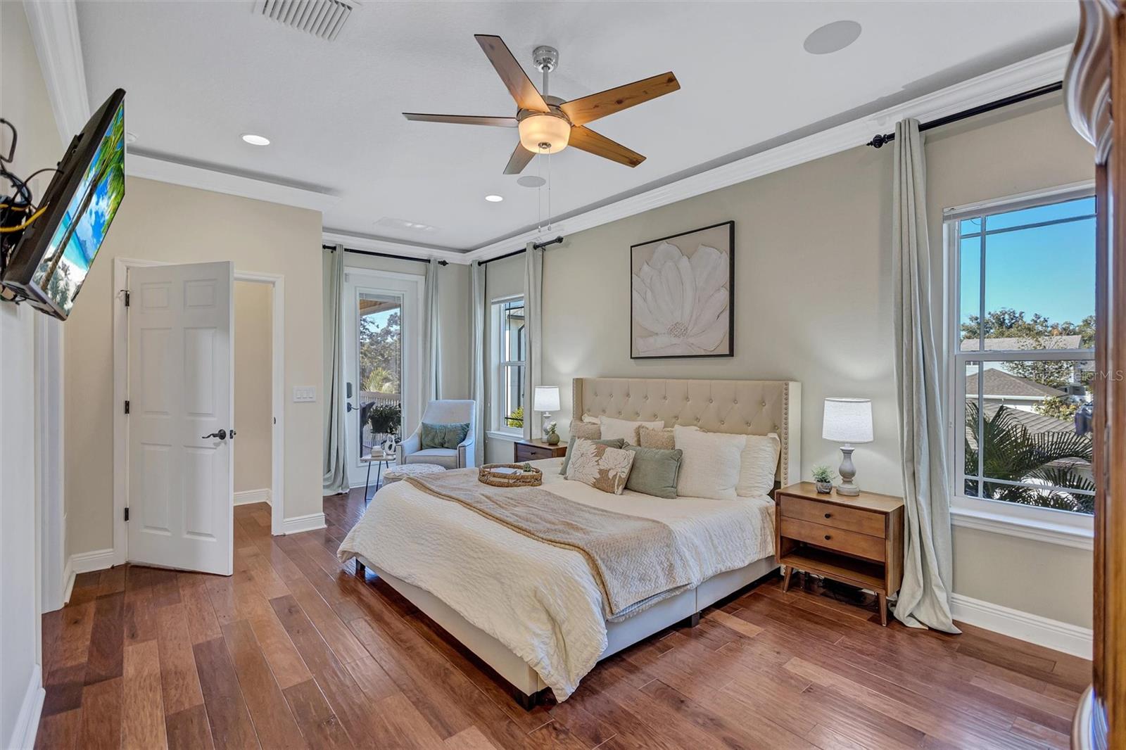 RIVERCREST - Residential