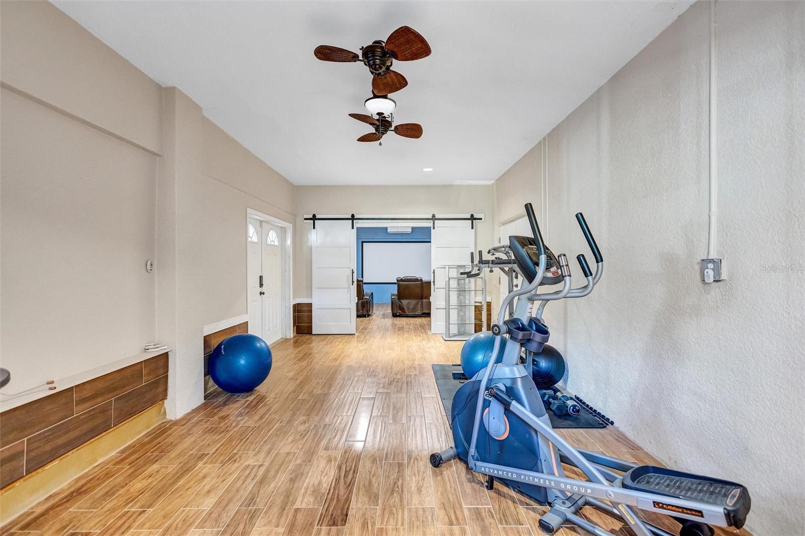 RIVERCREST - Residential