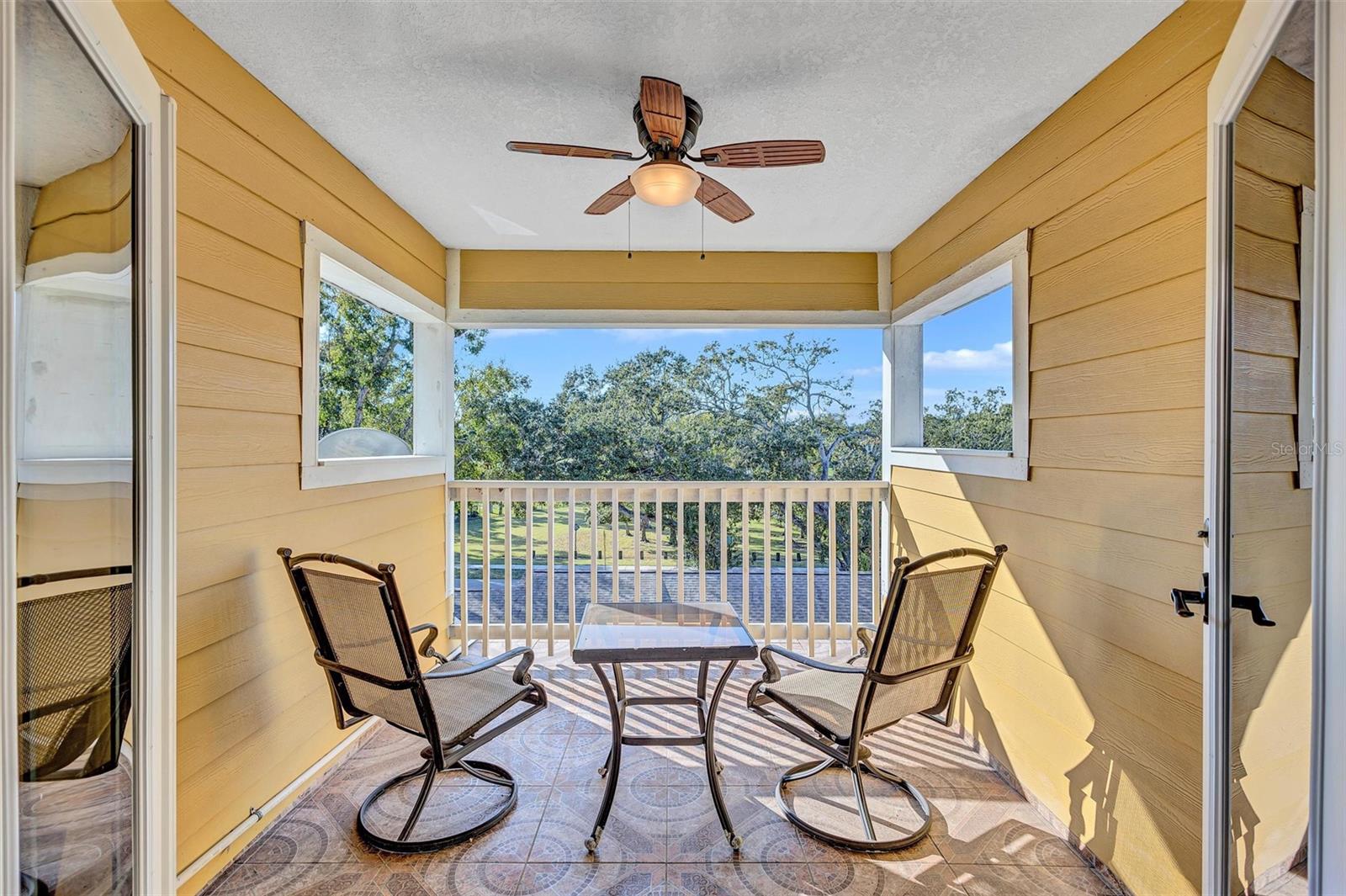 RIVERCREST - Residential