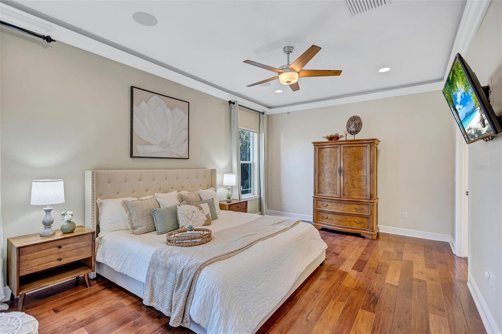 RIVERCREST - Residential