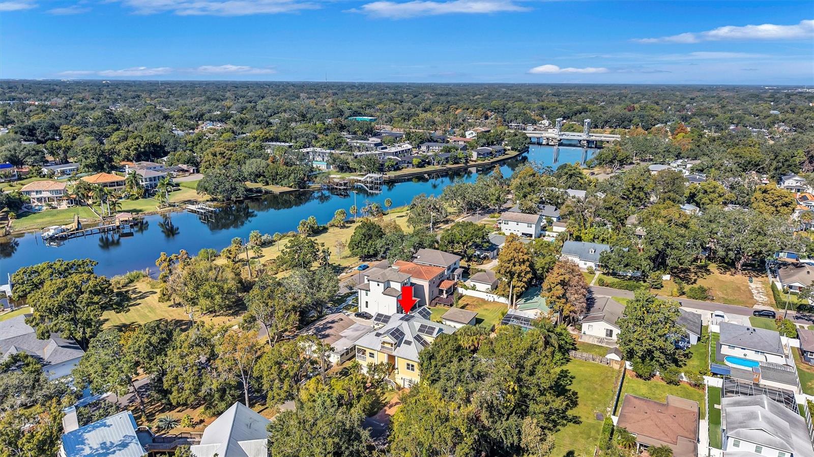 RIVERCREST - Residential