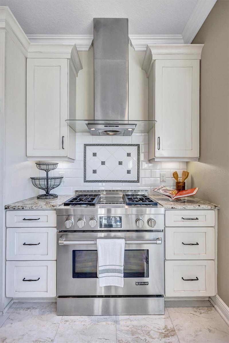 RIVERCREST - Residential