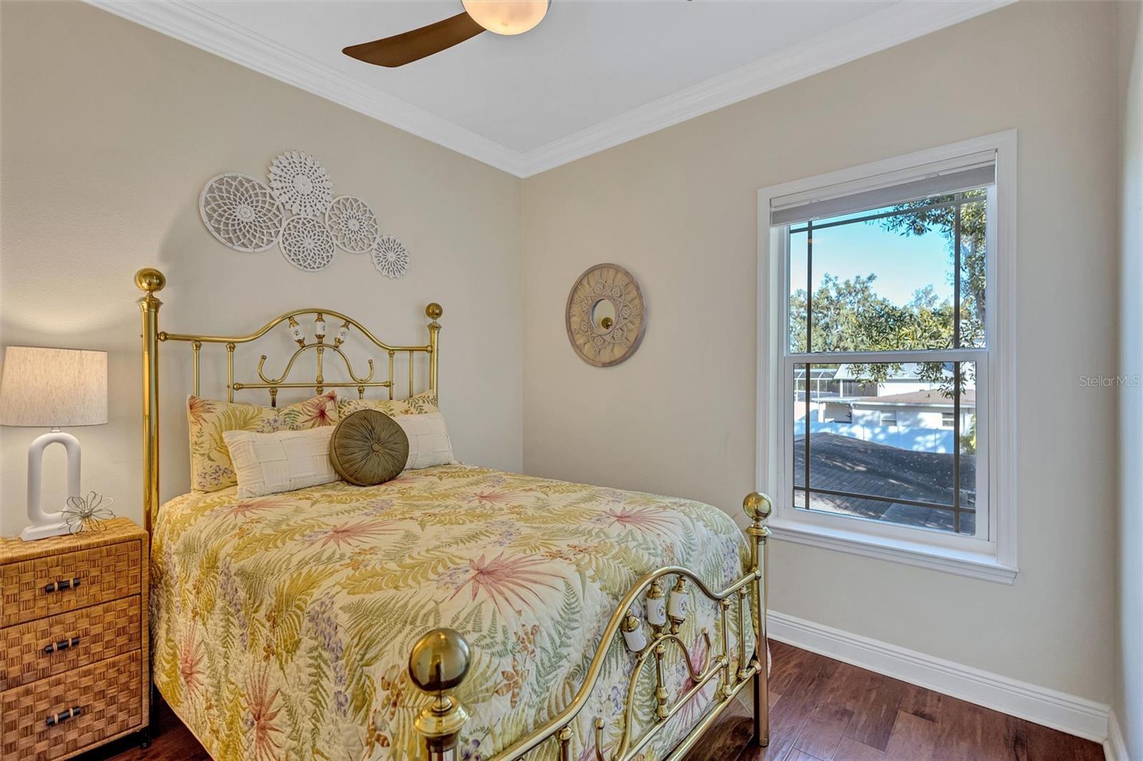 RIVERCREST - Residential