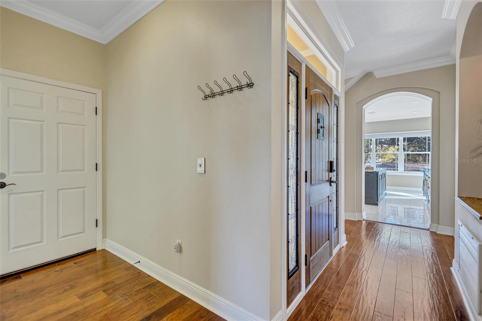 RIVERCREST - Residential