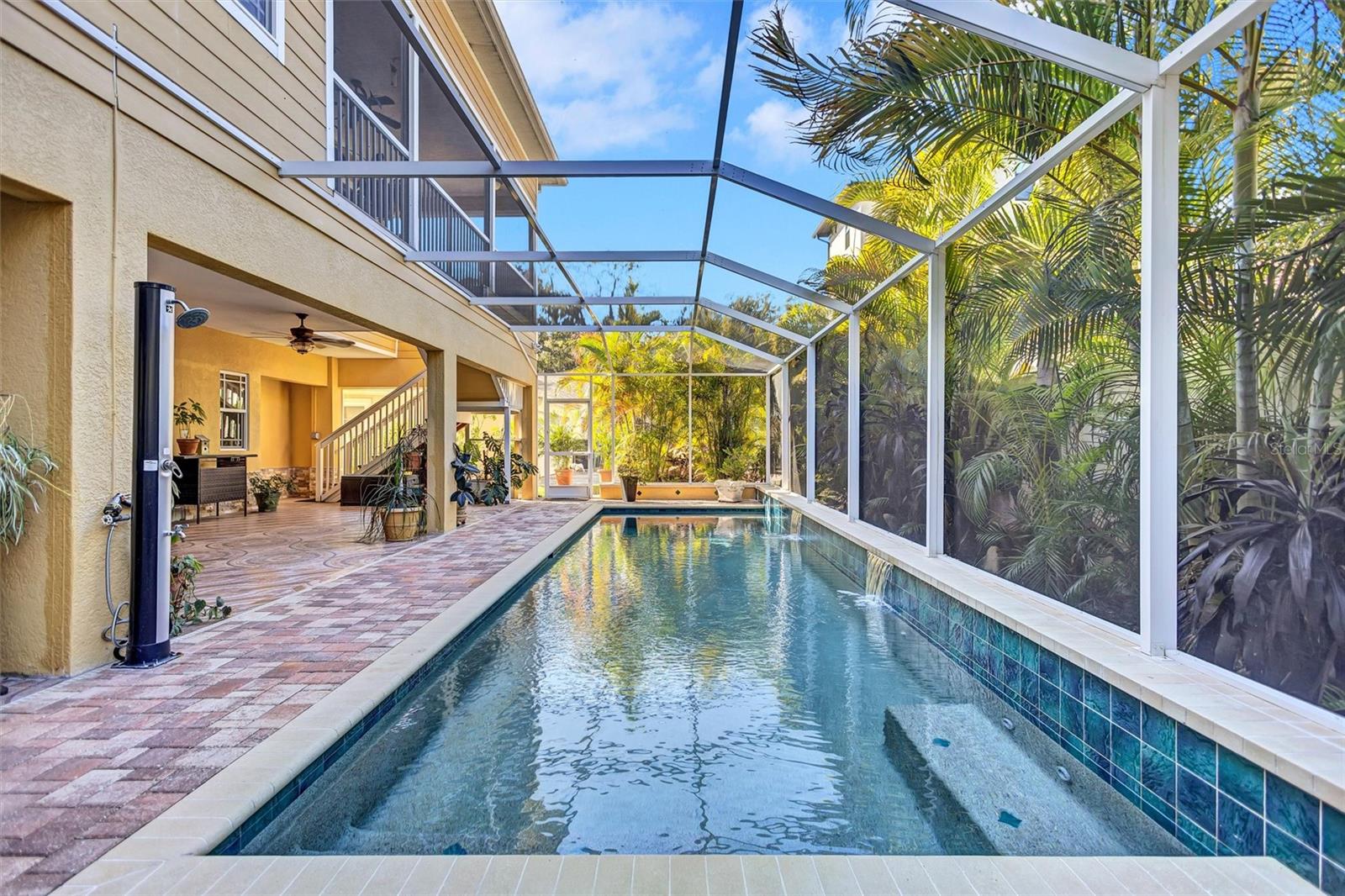 RIVERCREST - Residential