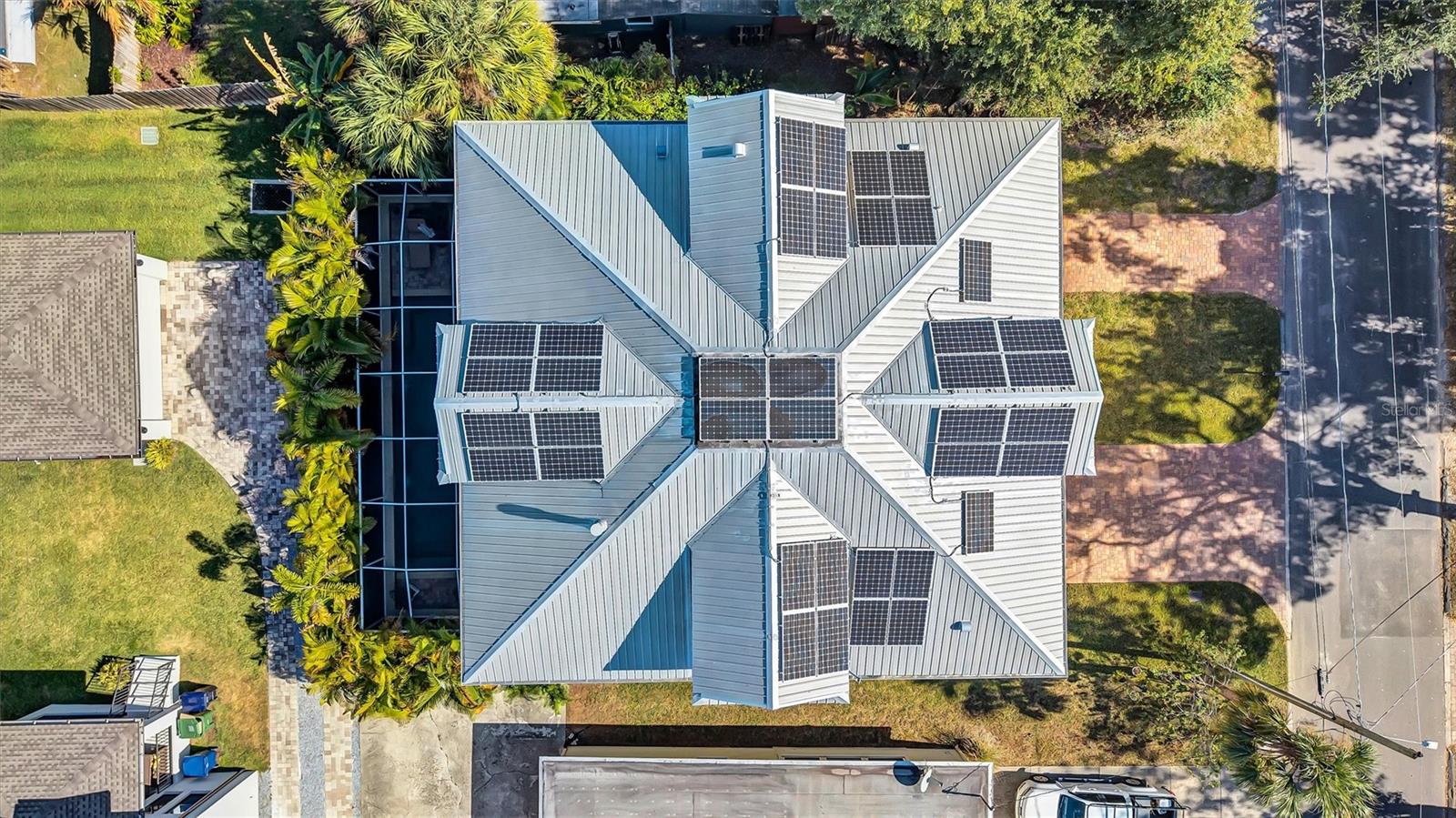 RIVERCREST - Residential