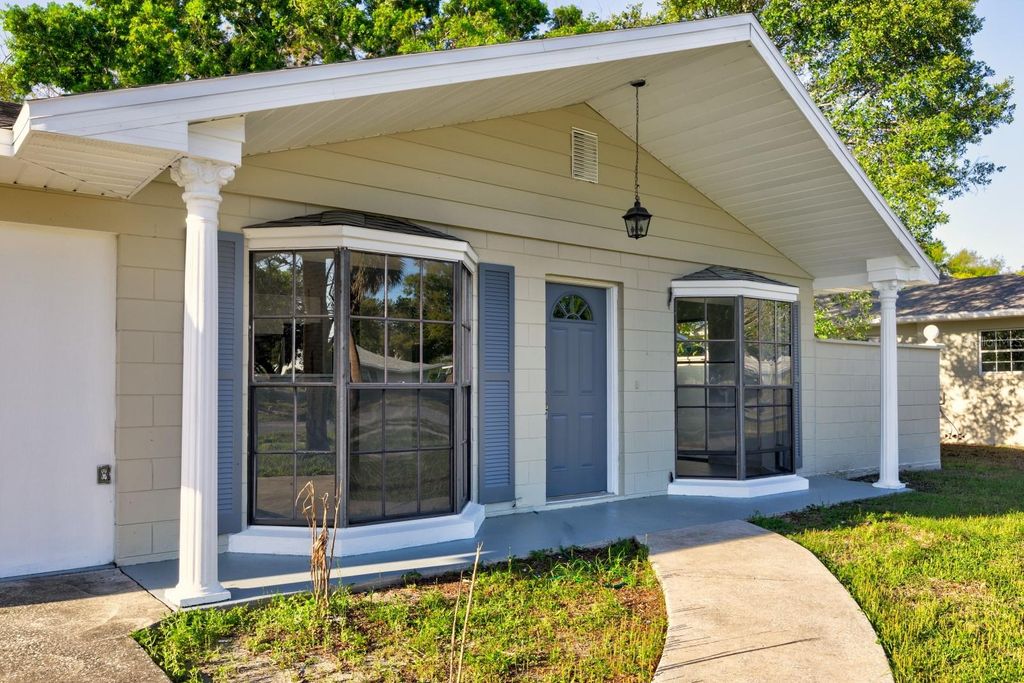 Photo of 2436 Northland Road, Mount Dora, FL 32757 (MLS # G5109879)