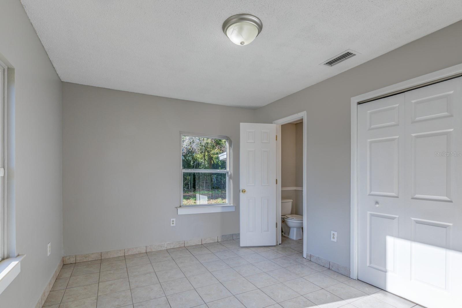 SYLVAN SHORES - Residential