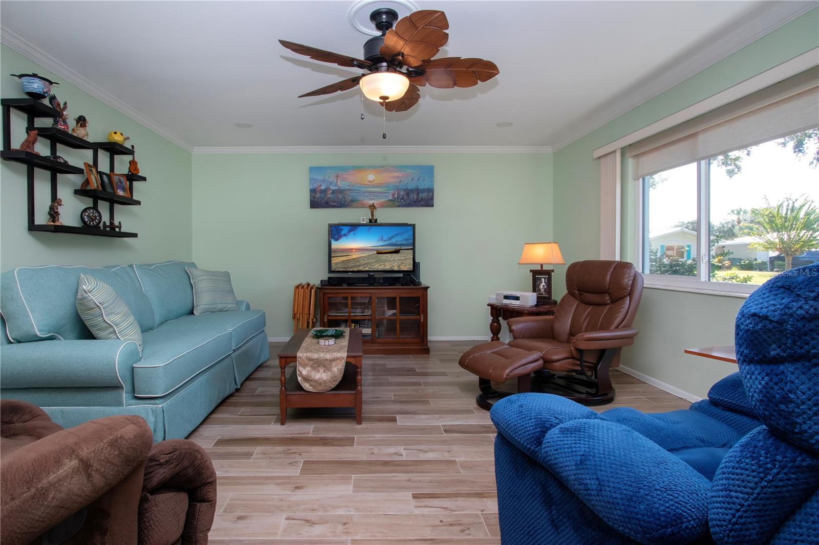 STRATHMORE VILLA'S - Residential