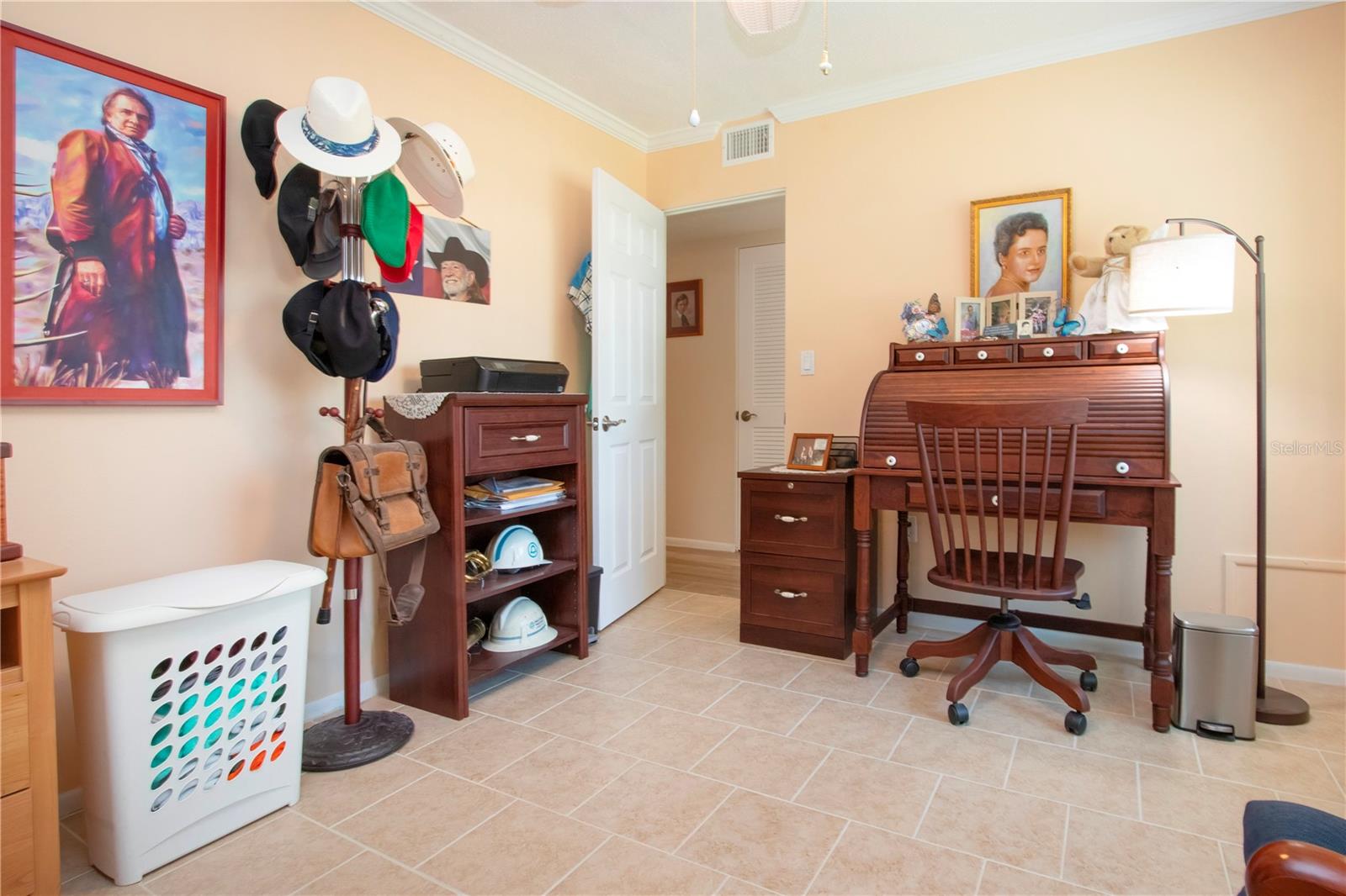 STRATHMORE VILLA'S - Residential