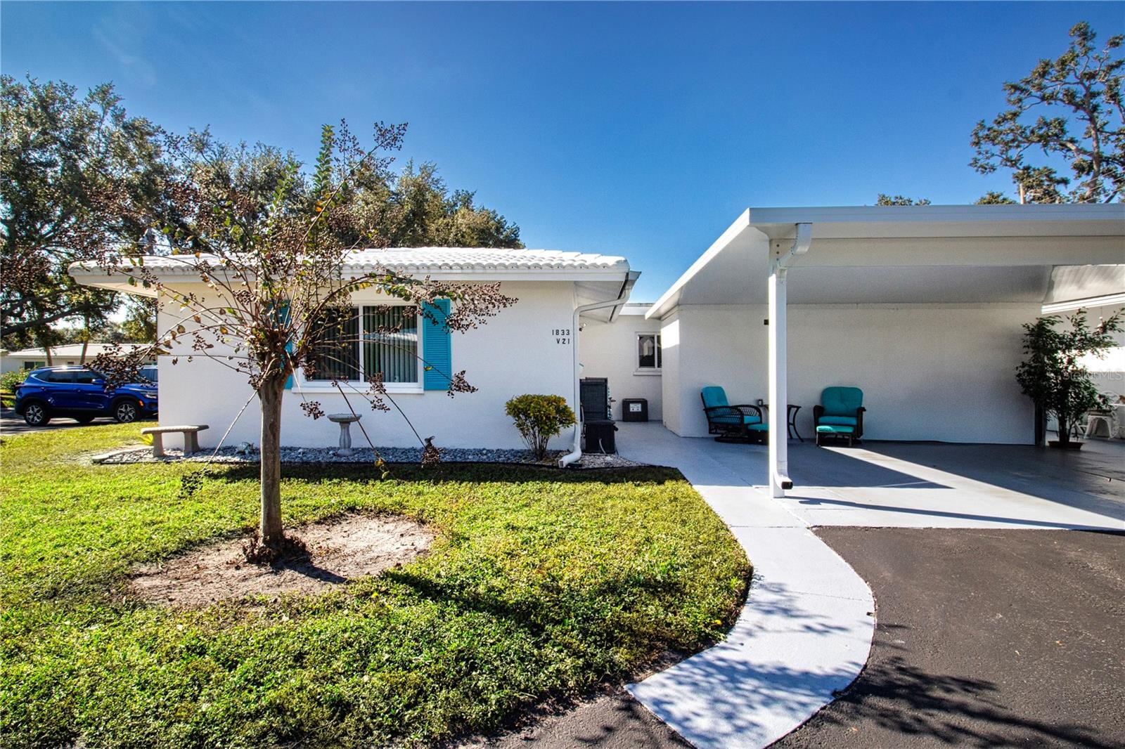 STRATHMORE VILLA'S - Residential