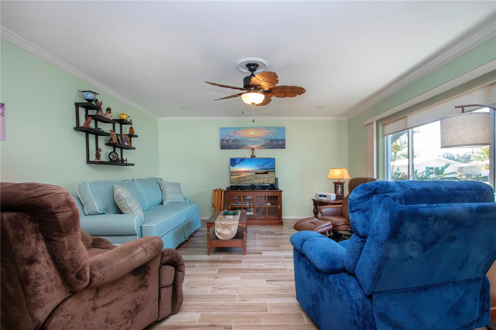 STRATHMORE VILLA'S - Residential