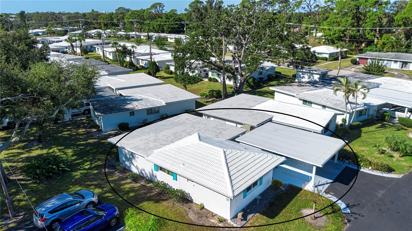 STRATHMORE VILLA'S - Residential