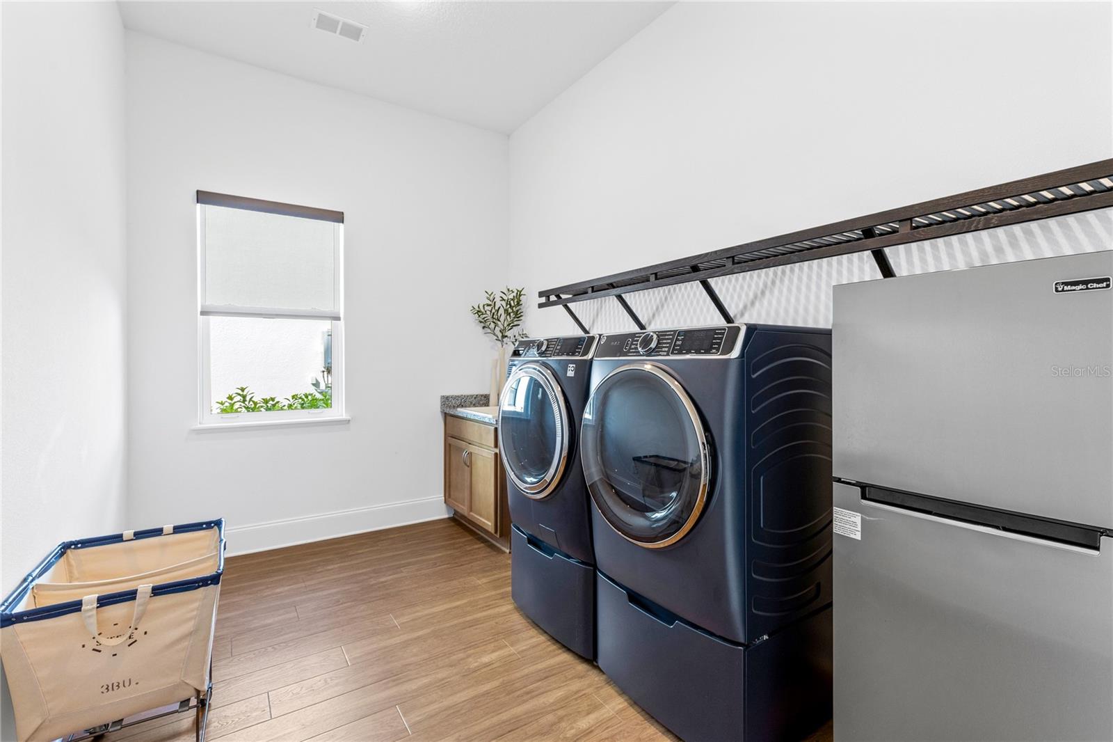 LAUREL POINTE LAKE NONA - Residential