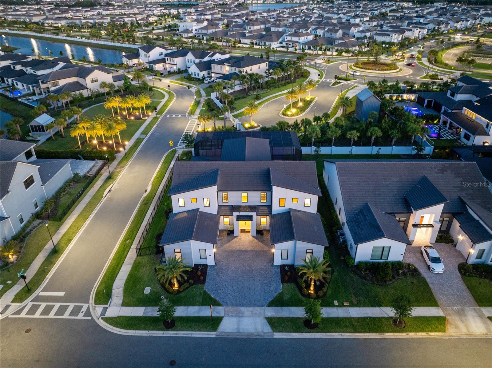 LAUREL POINTE LAKE NONA - Residential